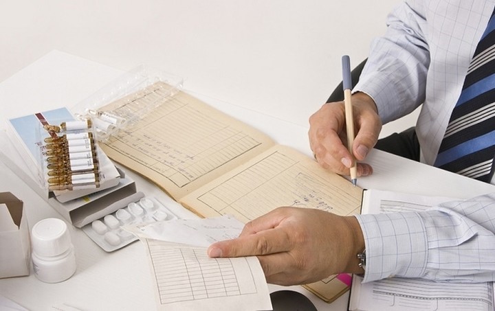 Καταργούνται τα βιβλιάρια υγείας