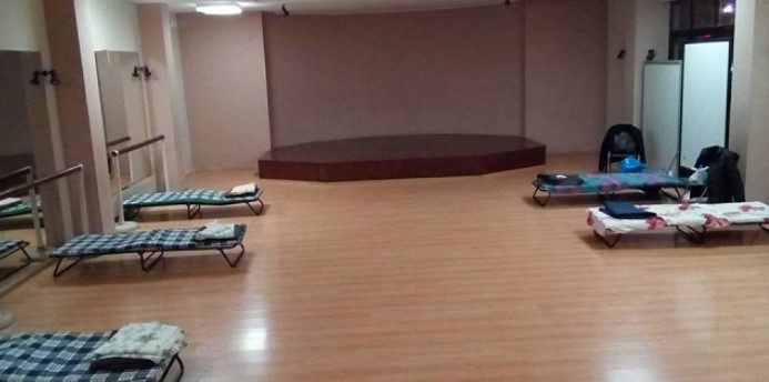 Ζεστή «αγκαλιά» σε 13 αστέγους