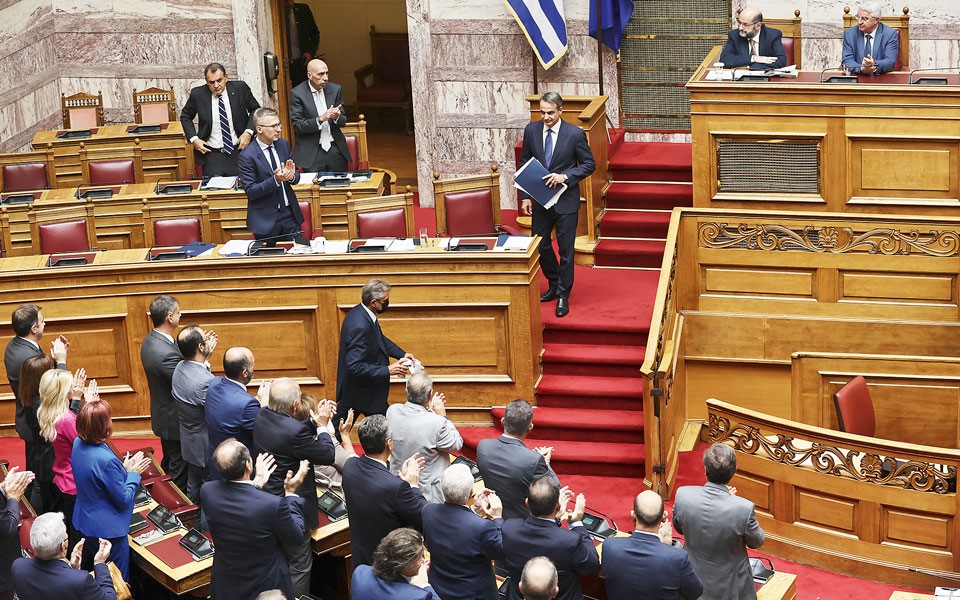 Ζυγίζουν νέο πακέτο στήριξης για την ενέργεια