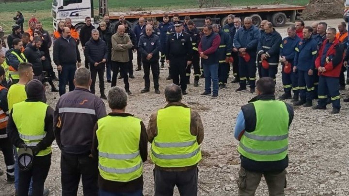 Φόρος τιμής στους νεκρούς των Τεμπών