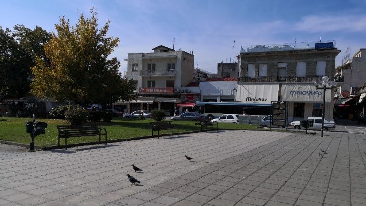 "Ταξίδι" στον χρόνο για τις κυριότερες πλατείες της πόλης