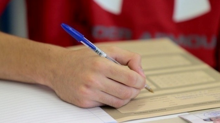 Λήγει τα μεσάνυχτα η προθεσμία υποβολής μηχανογραφικού