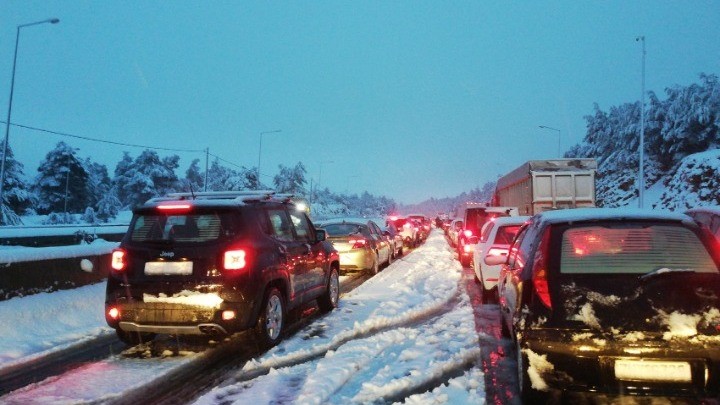 Αποκαθίσταται σταδιακά η κυκλοφορία στην Αθηνών-Λαμίας