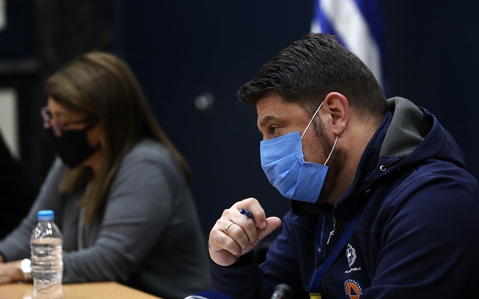 Προβληματίζουν τα κρούσματα, παρά το lockdown