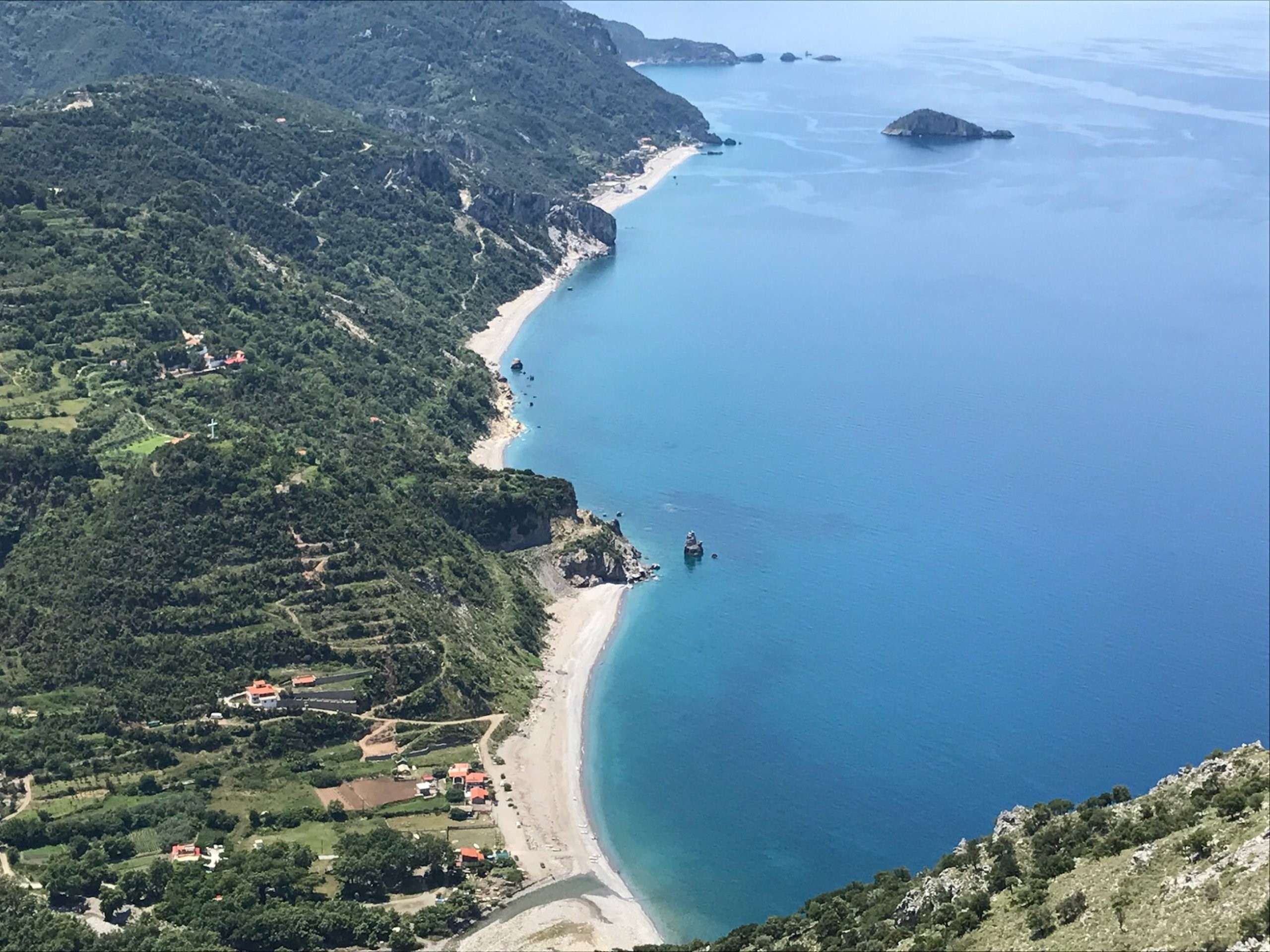 Νεαρός 21 χρόνων ανασύρθηκε νεκρός από τη θάλασσα