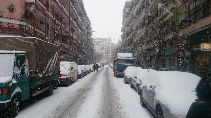 Έρχονται καταιγίδες, πυκνές χιονοπτώσεις