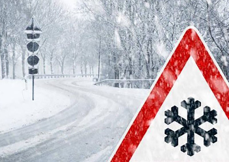 Xιονίζει στα ορεινά των Τρικάλων