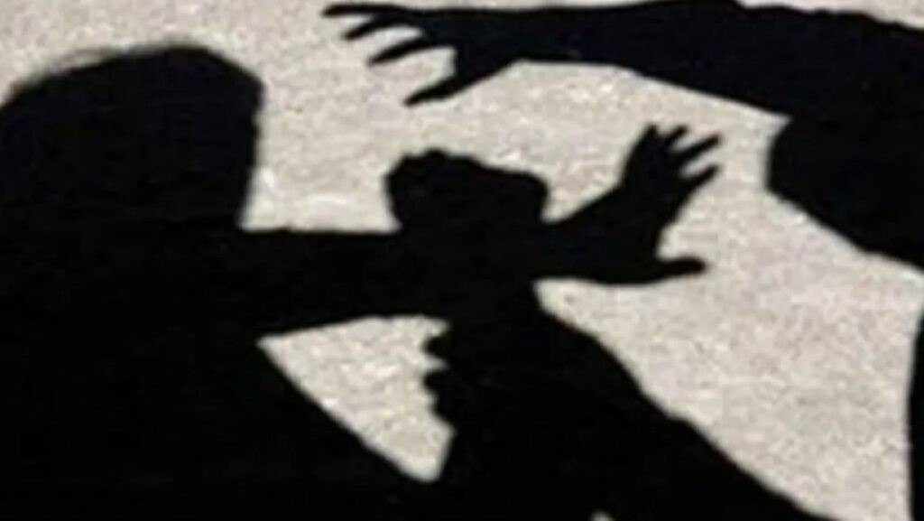 Τον ξυλοδαρμό του από οπαδούς καταγγέλλει 52χρονος ΑμεΑ