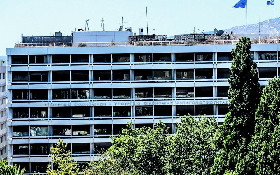 Αυξήθηκαν οι μικροοφειλέτες του Δημοσίου