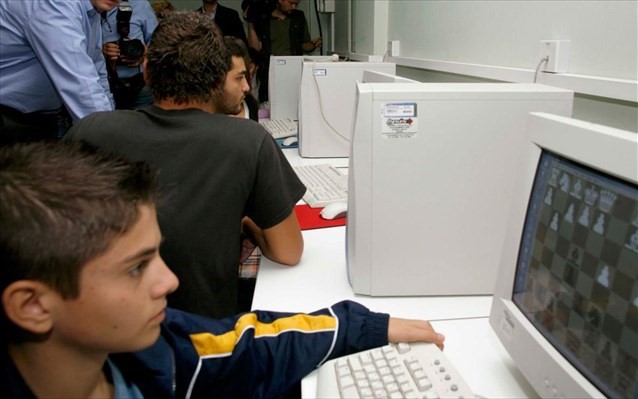 Ταχύτερες οι συνδέσεις των σχολείων με το Διαδίκτυο