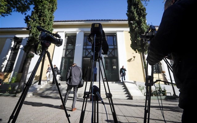 Στον ανακριτή ο γιατρός- μαϊμού