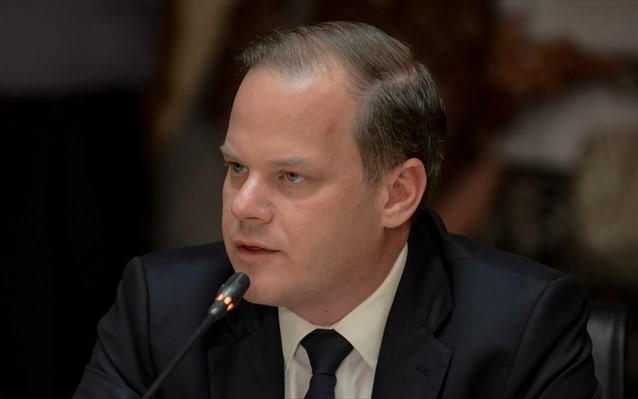 Αυξάνονται σταδιακά οι πτήσεις