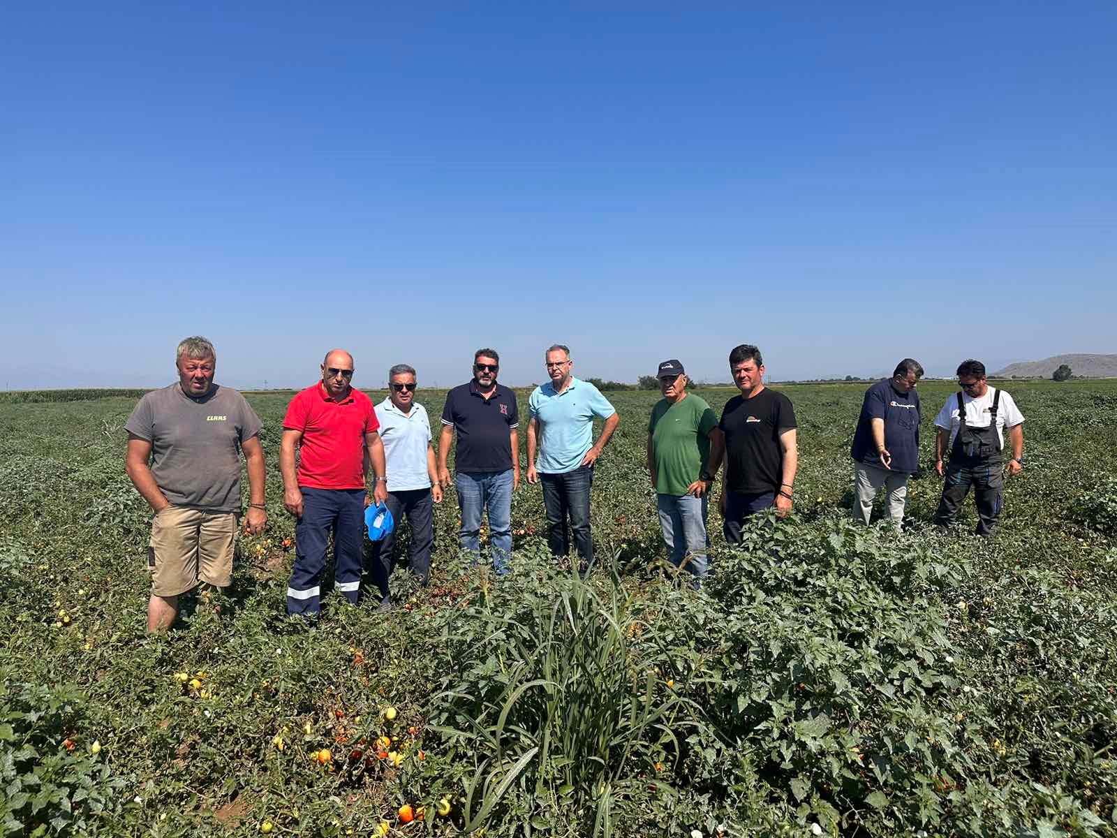 Συνεχίζει την καταγραφή ζημιών σε καλλιέργειες