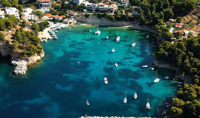 Η Αλόννησος κορυφαίο νησί για οικογενειακές διακοπές