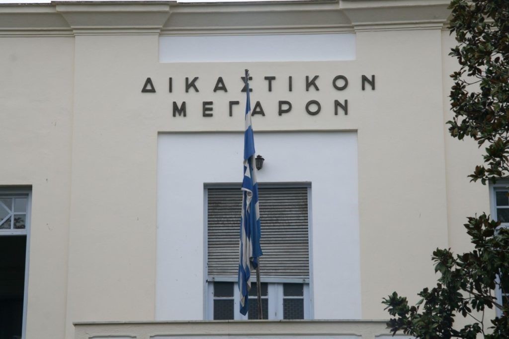 Ελεύθεροι μέχρι τη δίκη τους οι τρεις δράστες της κλοπής