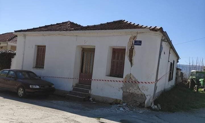 898 οικίες μη κατοικίσιμες στις σεισμόπληκτες περιοχές