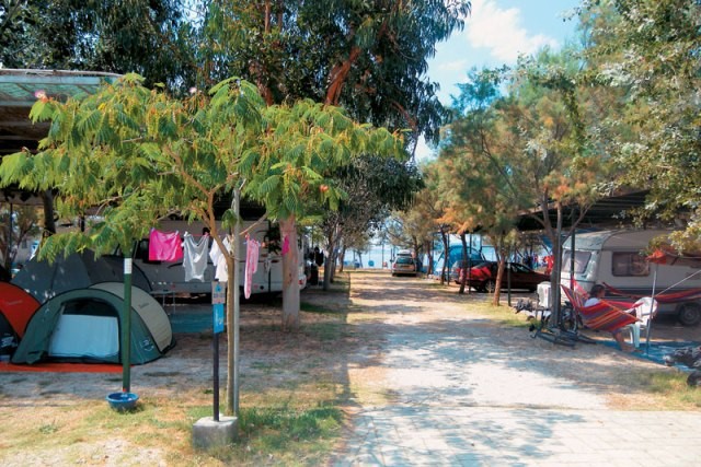 Μείωση 50% στα μισθώματα των κάμπινγκ