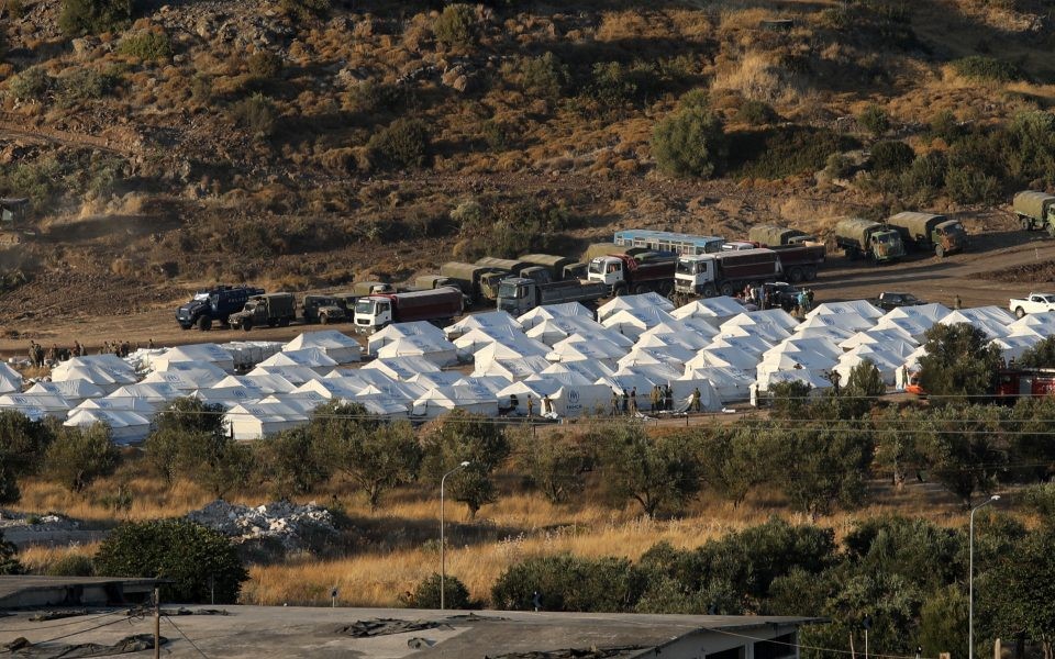 800 αιτούντες άσυλο εισήλθαν στη δομή του Καρά Τεπέ