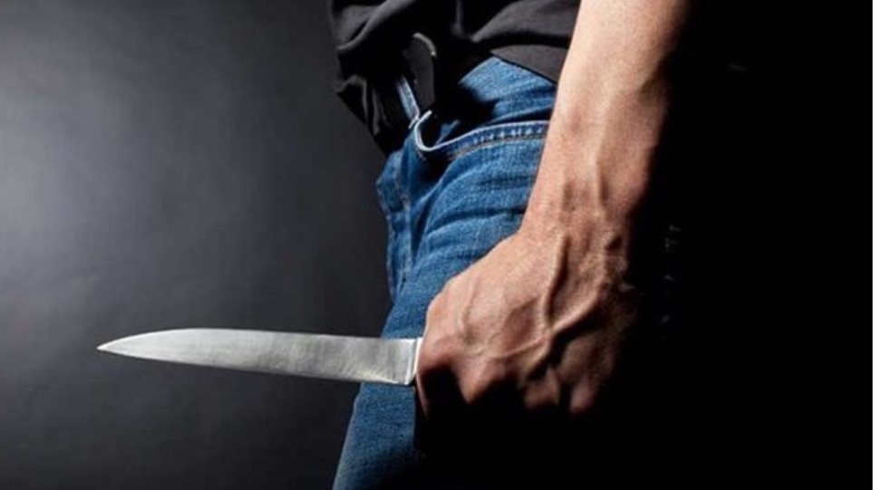 Κρήτη: Μαχαίρωσε μέχρι θανάτου τη σύζυγό του