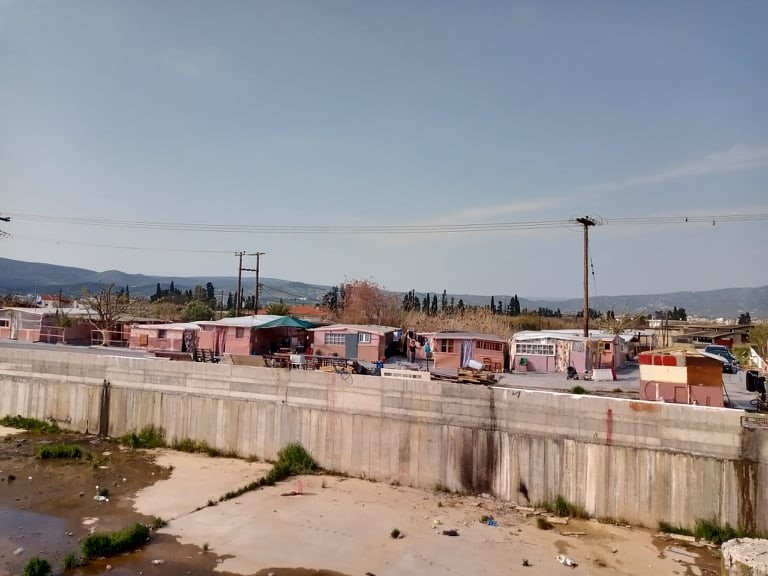 Αρνητικά για κορωνοϊό έντεκα νέα δείγματα από Ρομά