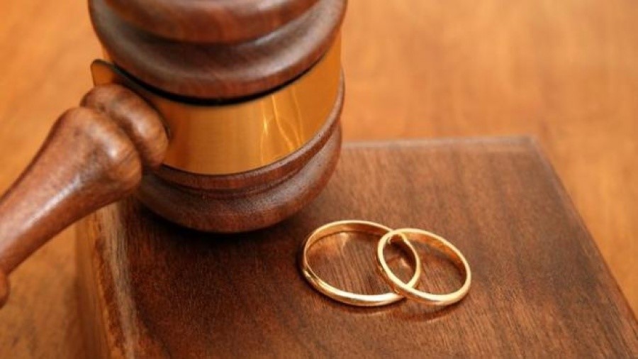 Δύο γάμοι, ένα διαζύγιο η φετινή αναλογία 