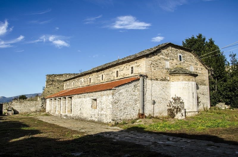 Αρχαιοκάπηλοι έκλεψαν Ευαγγέλια και λειψανοθήκες 