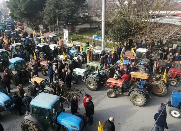 Με μαζική συμμετοχή το αγροτικό συλλαλητήριο