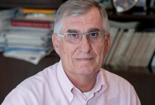 "Σήκωσαν" κεντρικό κοσμηματοπωλείο