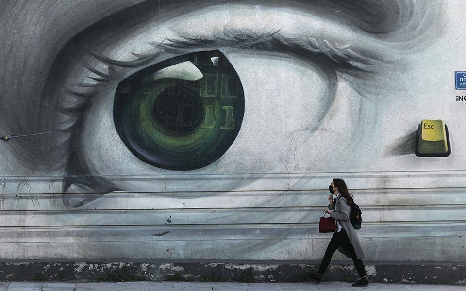 Δύο νέα υποστελέχη της "Όμικρον" γεννούν ανησυχία