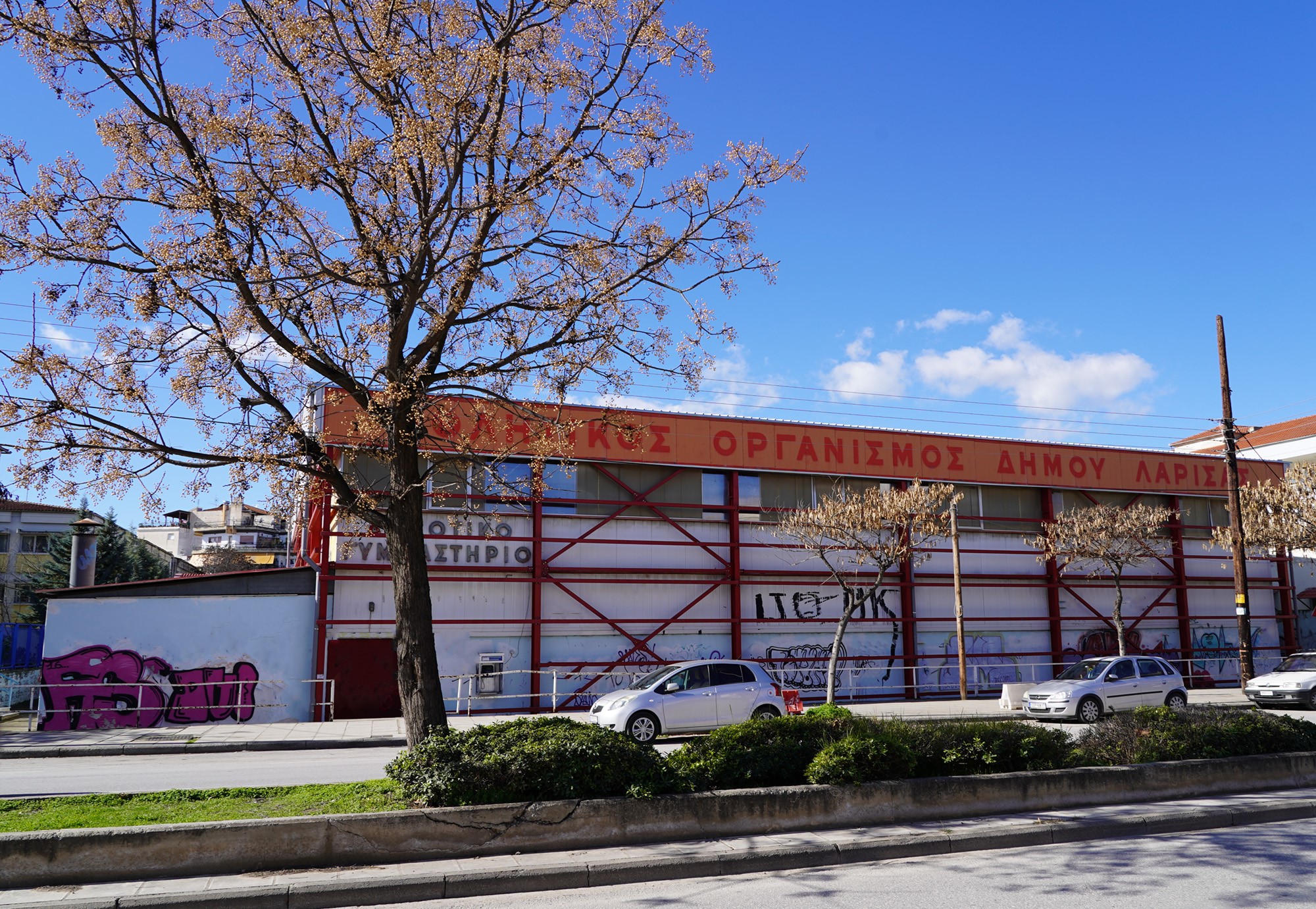 “Λίφτινγκ” στο Κλειστό Γυμναστήριο στην Ηρώων Πολυτεχνείου