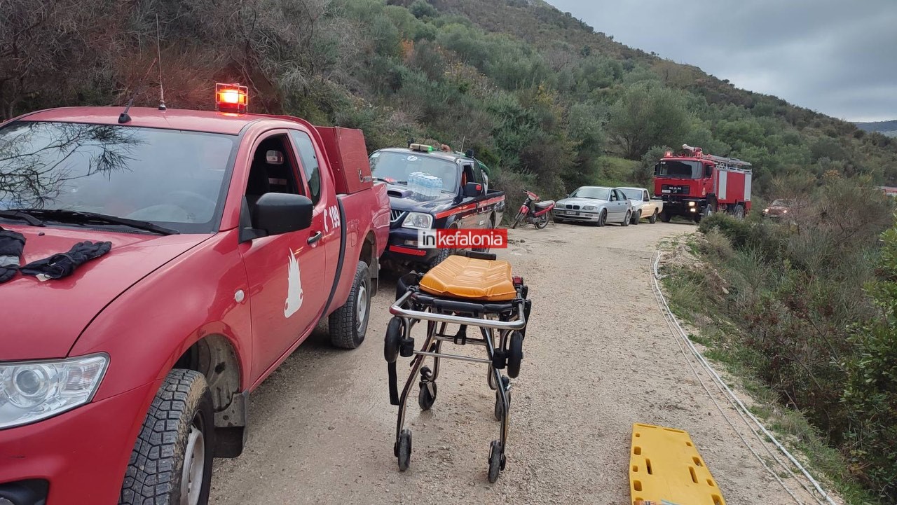 Φορτηγό έπεσε σε γκρεμό 200μ. - Νεκροί οι δυο επιβαίνοντες