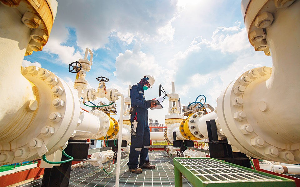 Σε τρεις πυλώνες το πακέτο της Κομισιόν