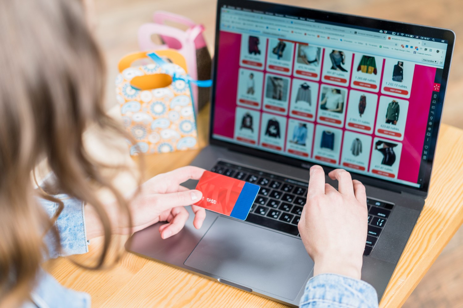 Ποιες είναι οι 3 πιο δημοφιλείς πλατφόρμες e-commerce;