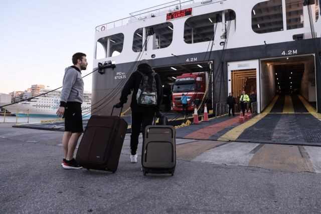 Σχέδιο 3 φάσεων για την απελευθέρωση των ταξιδιών