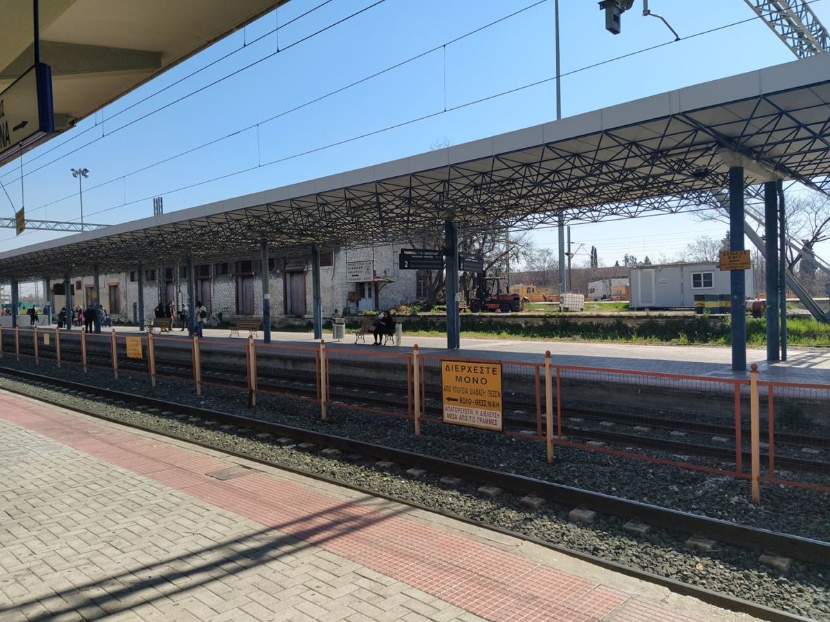 Ζητά πρωθυπουργική λύση για τις γραμμές του ΟΣΕ στη Λάρισα