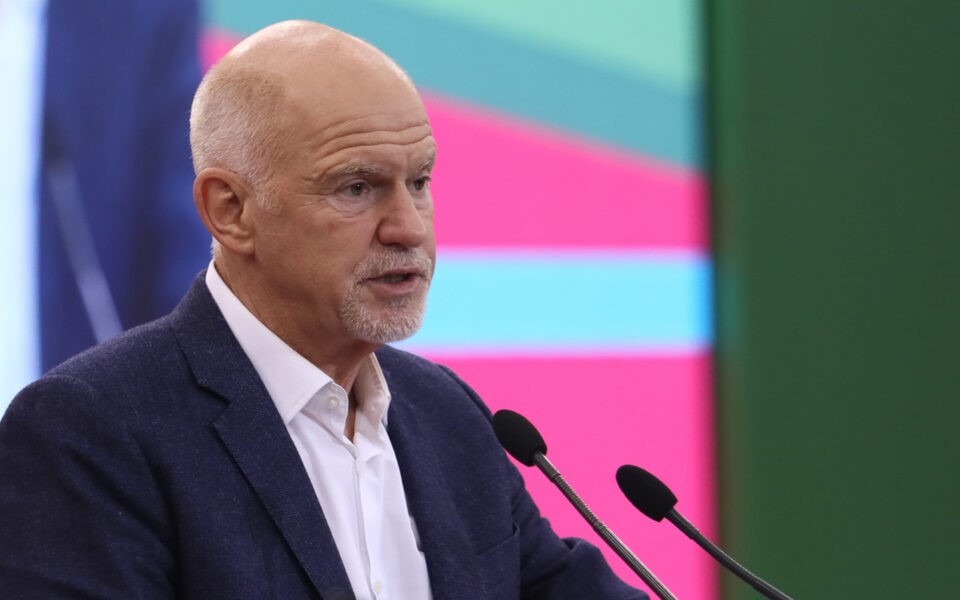 Ο Γ. Παπανδρέου υποψήφιος για την ηγεσία του ΚΙΝΑΛ