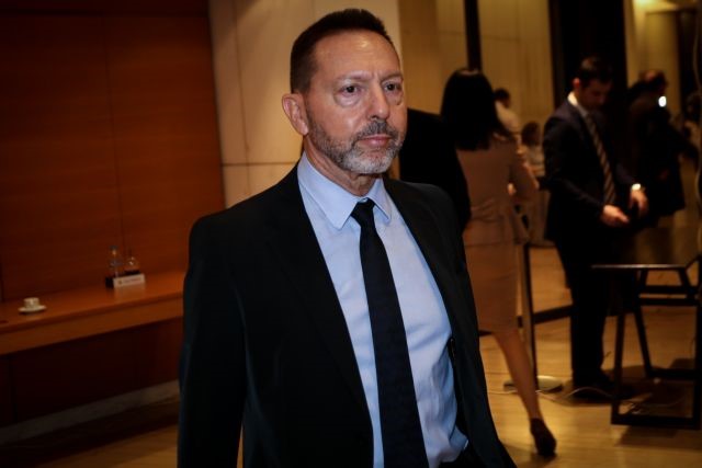 Ύφεση 4% το 2020 στο βασικό σενάριο