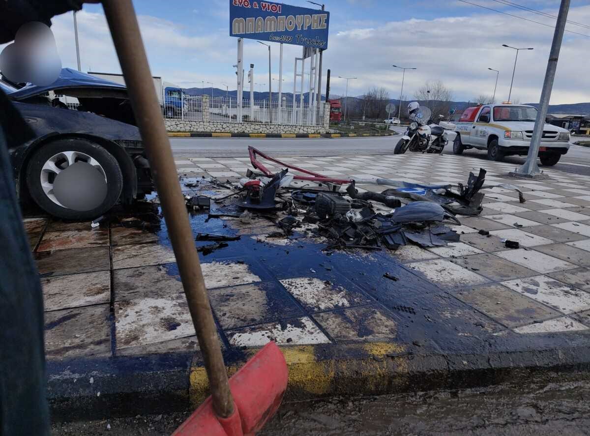 Τροχαίο με δύο γυναίκες τραυματίες