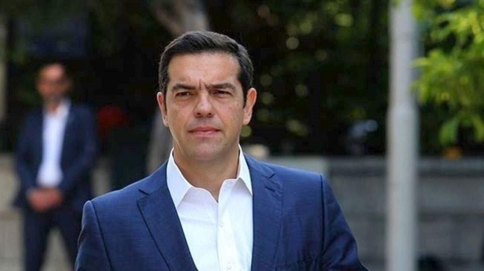 Στο Δημαρχείο της Νίκαιας και στην Αγιά ο Αλέξης Τσίπρας