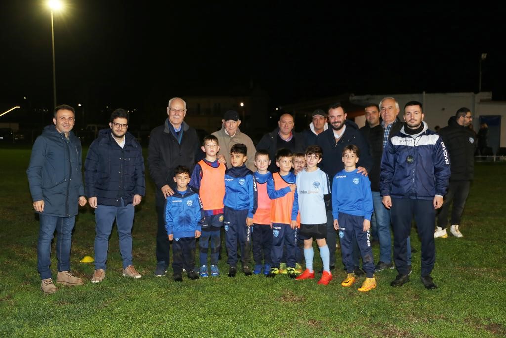 Νέος φωτισμός στο γήπεδο της Τερψιθέας