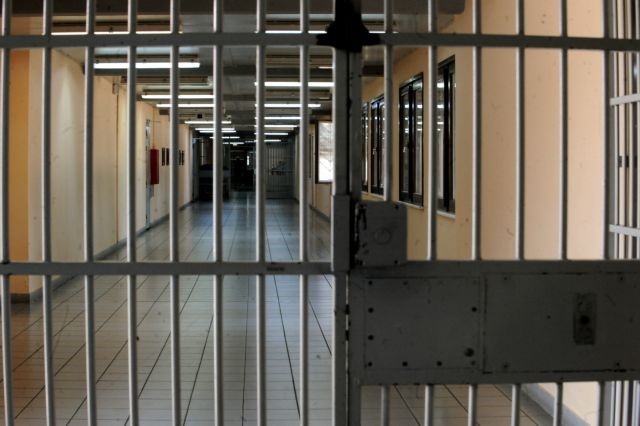 Πέντε νέα κρούσματα στις φυλακές Λάρισας