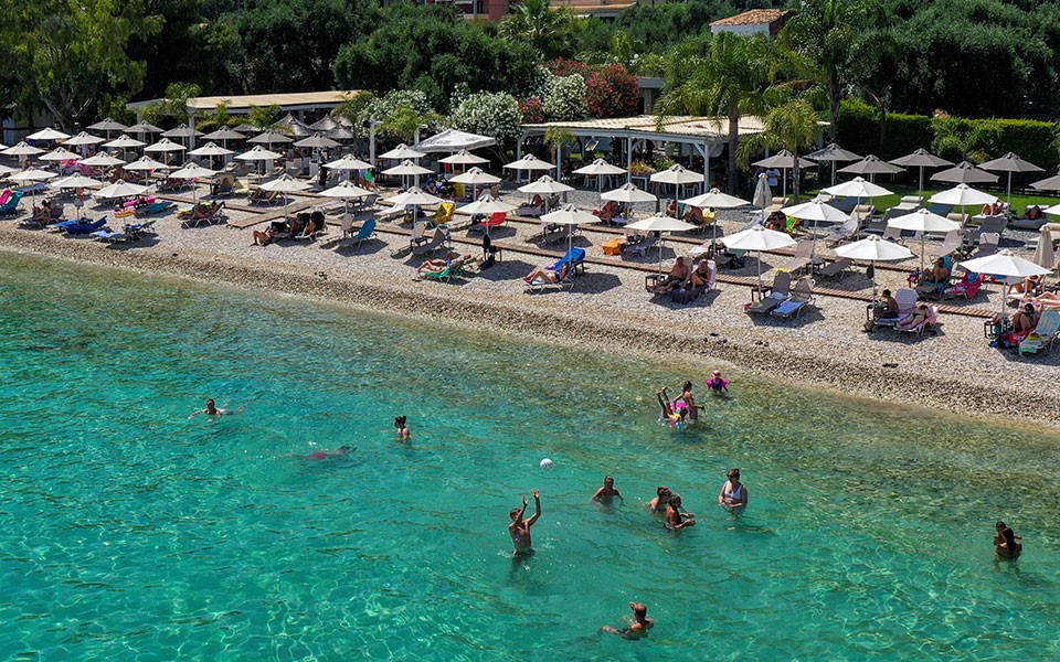 Τα 10 καλύτερα ελληνικά νησιά για ήρεμες διακοπές