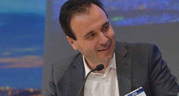 Παπαστεργίου: Να επανεξεταστούν τα πρόστιμα για καπνιστές