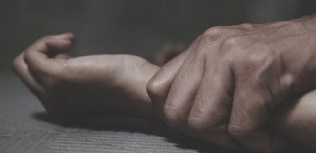 Kατήγγειλε απόπειρα βιασμού από τον σύζυγό της