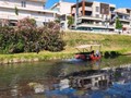 Καθαριότητα στον Ληθαίο με την ειδική βάρκα του Δήμου