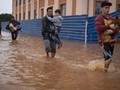 Στους 100 ανήλθαν οι νεκροί από τις πλημμύρες
