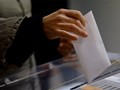 Σε άνοδο η ΝΔ, δεύτερο ξανά το ΠΑΣΟΚ 