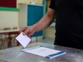 Opinion Poll: Με 25,5% προηγείται η ΝΔ στην πρόθεση ψήφου