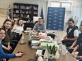 Στηρίζει την ομάδα ρομποτικής Καρδίτσας