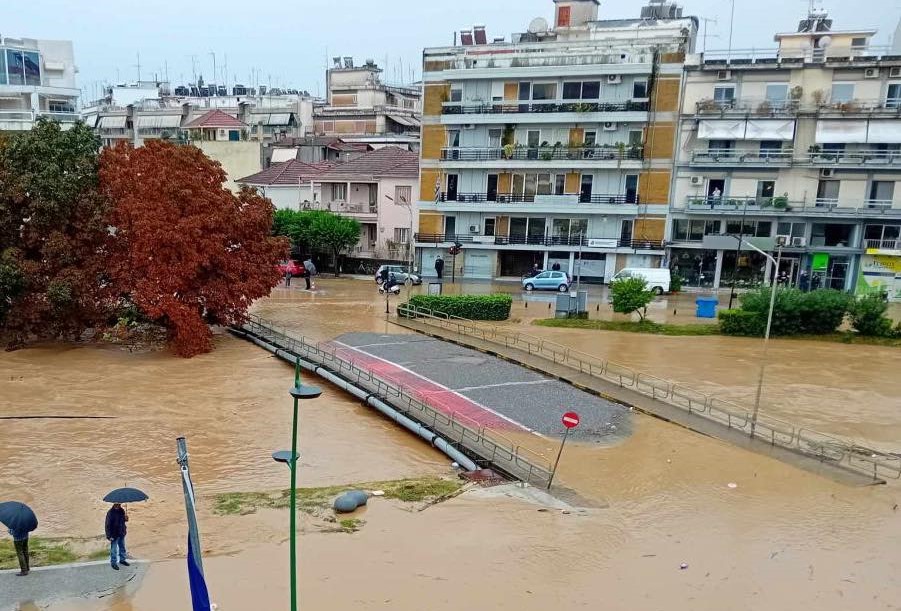 «Καμπανάκι» από Λέκκα: Όλο και συχνότερα θα βλέπουμε ακραία φαινόμενα 